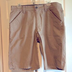 34W 12L Khaki Columbia Shorts